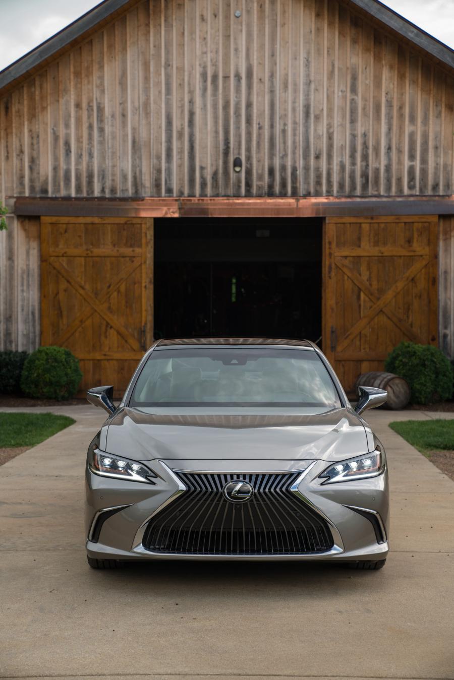  Lexus ES350 2018 года  (NA) (фото 12 из 15)